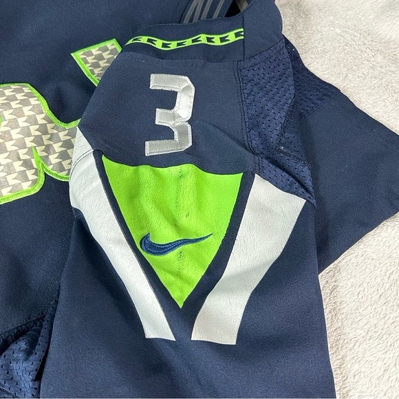Nike NFL On Field Russell Wilson Jersey - Picture 7 of 7